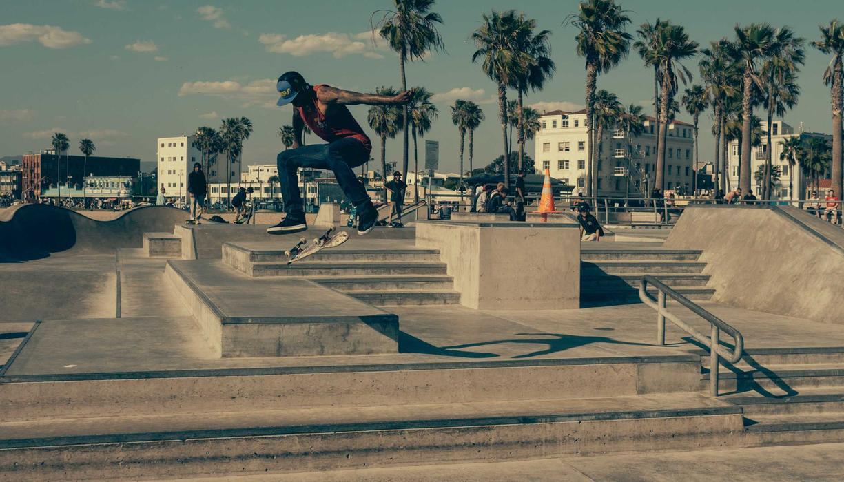 Street Photography: Ethical Considerations and Best Practices